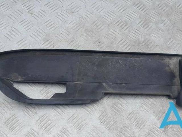 Заглушка жабо збоку 8V0821169C VAG