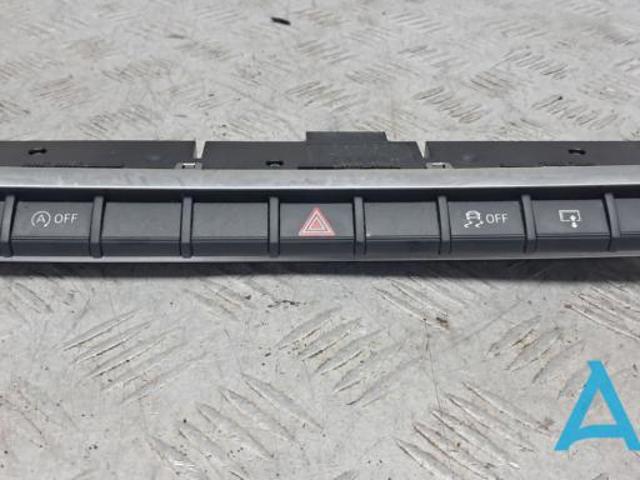 Блок кнопок центральної консолі 8V0925301GHNV6 VAG