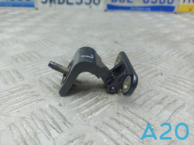 Кріплення кришки багажника 8V3827299B VAG