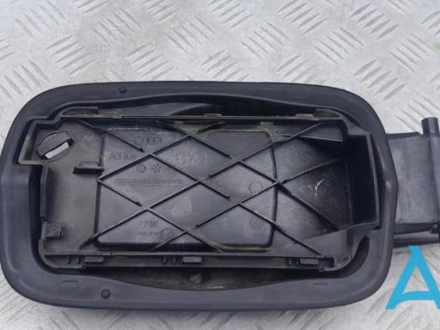Дверцята бензобака 8V5809906 VAG
