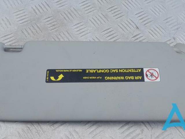 Козирок сонцезахисний автомобіля 8V5857551DFT9 VAG