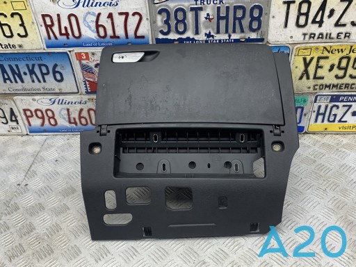 Ящик для предметів догляду 8V5880302A6PS VAG