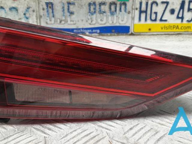 Ліхтар задній лівий 8V5945075B VAG