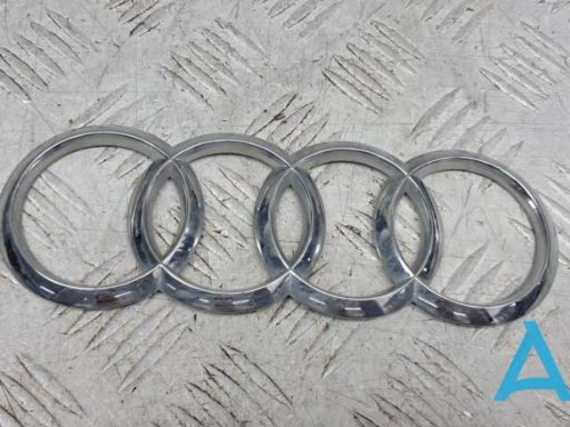 Фірмовий значок на кришку багажника 8V78537422ZZ VAG
