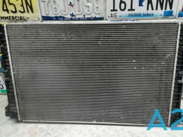 Радіатор двигуна 8W0121251AB VAG