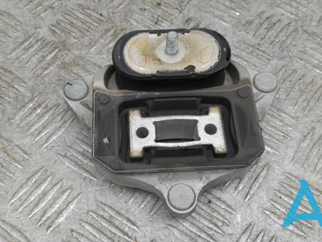 Підвіска КПП 8W0399156AR VAG