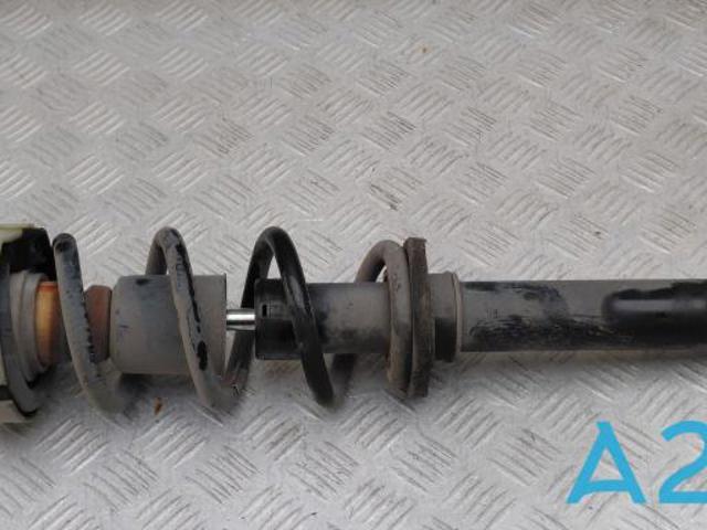 Стойка амортизатора передняя 8W0413031BH VAG