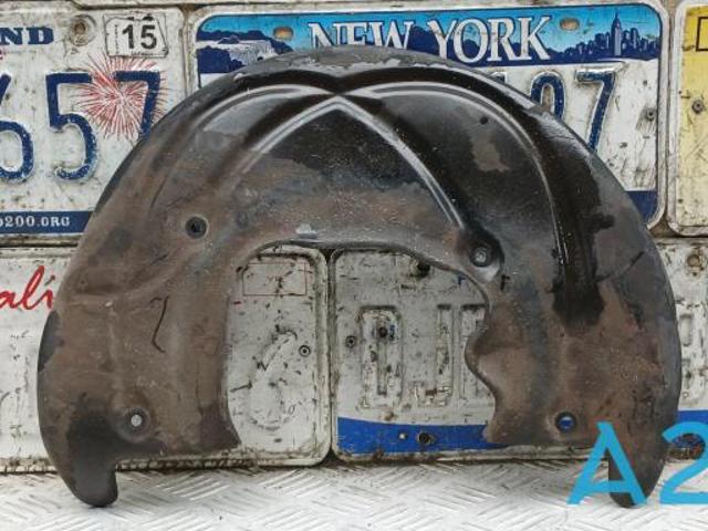 Кожух гальмівного диска 8W0615311D VAG