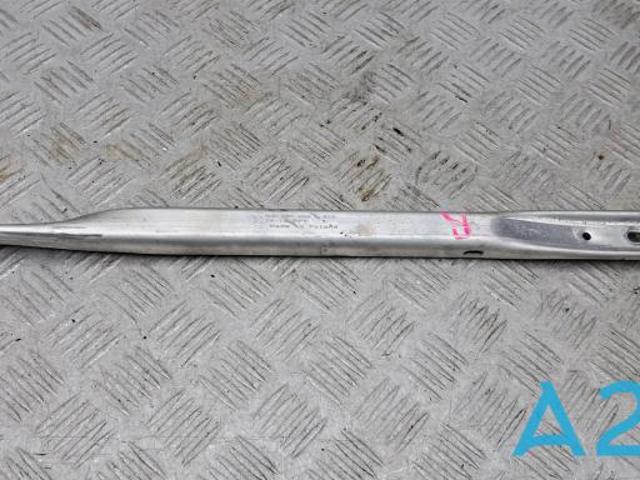 Розпірка передніх стійок підвіски, права 8W0805646B VAG