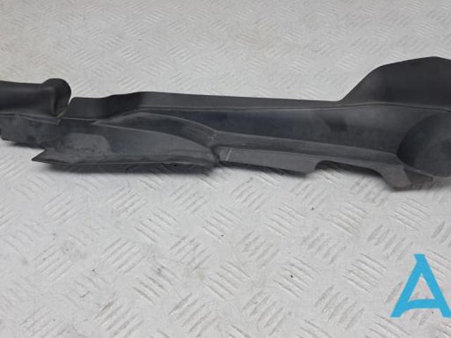 Заглушка жабо збоку 8W0821169C VAG
