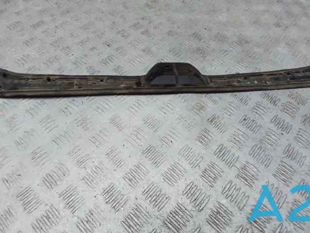 Ущільнювач капота 8W0823124 VAG