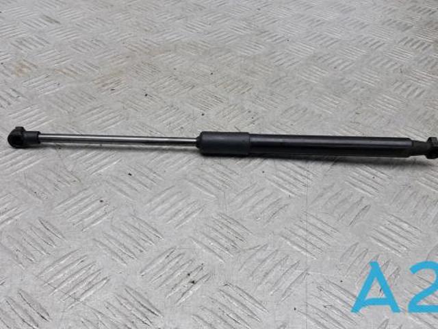 Амортизатор під капот 8W0823359B VAG
