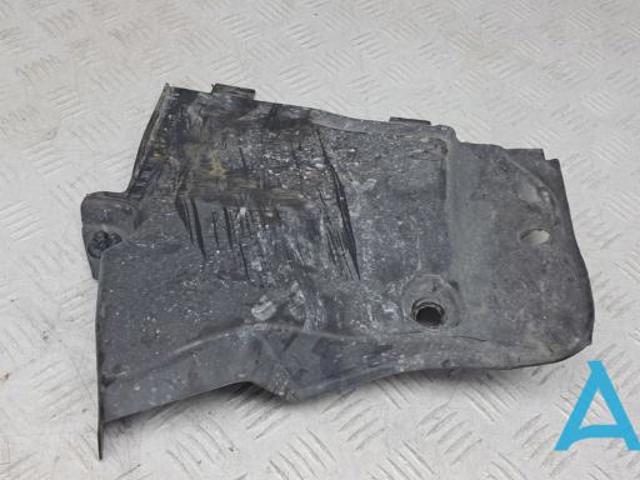 Захист днища передній правий 8W0825202 VAG
