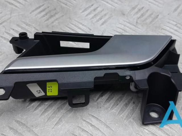Ручка задніх дверей, внутрішня, права 8W0839020A4PK VAG
