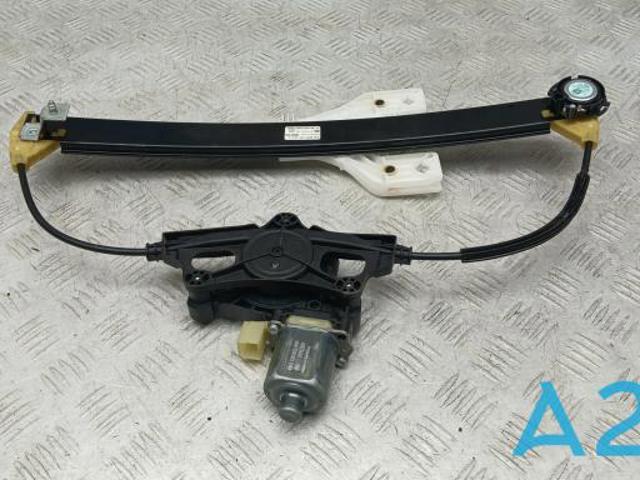 Склопідйомник задніх лівих дверей 8W0839461A VAG