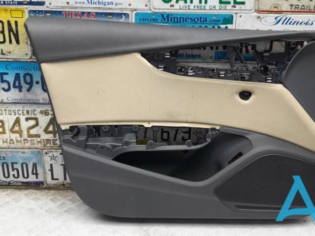 Дверна карта передня ліва 8W0867103BLCA VAG