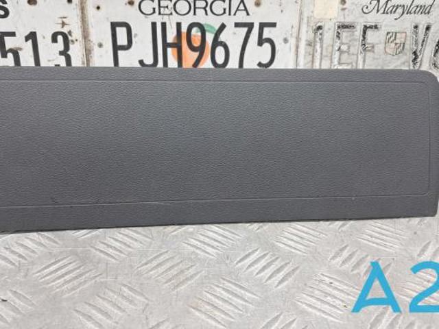 Подушка безпеки (AIRBAG) пасажирська, захисту колін 8W0880842D VAG