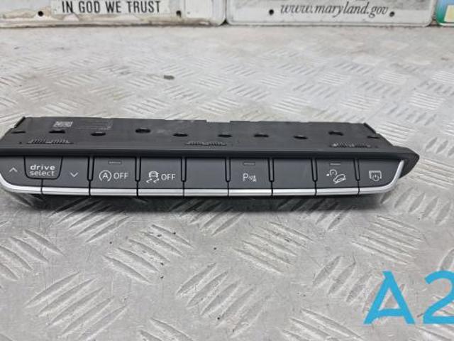 Блок кнопок центральної консолі 8W0925301BD VAG
