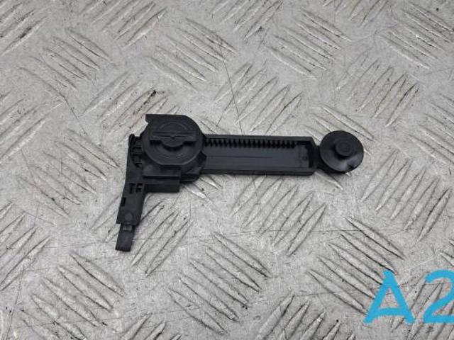 Амортизатор кришки бардачка 8W1880324 VAG