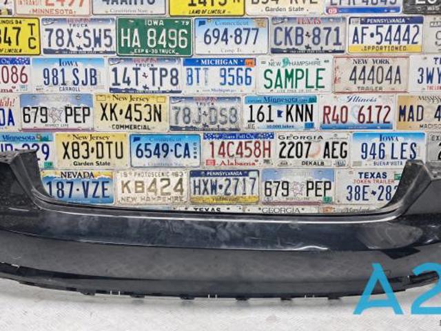 Кожух бампера заднього 8W5807067GRU VAG