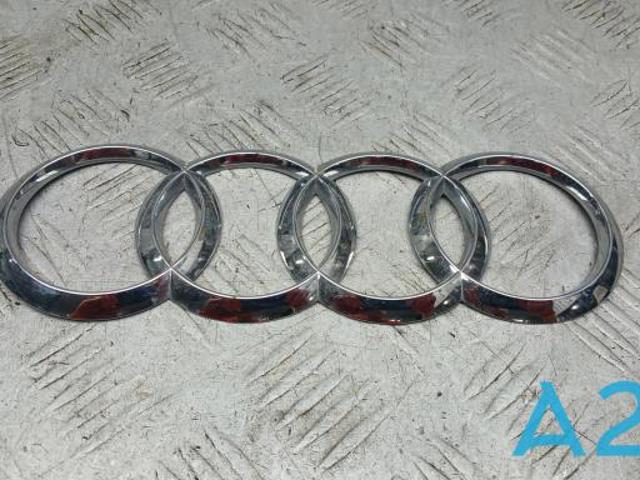Емблема кришки багажника, фірмовий значок 8W58537422ZZ VAG