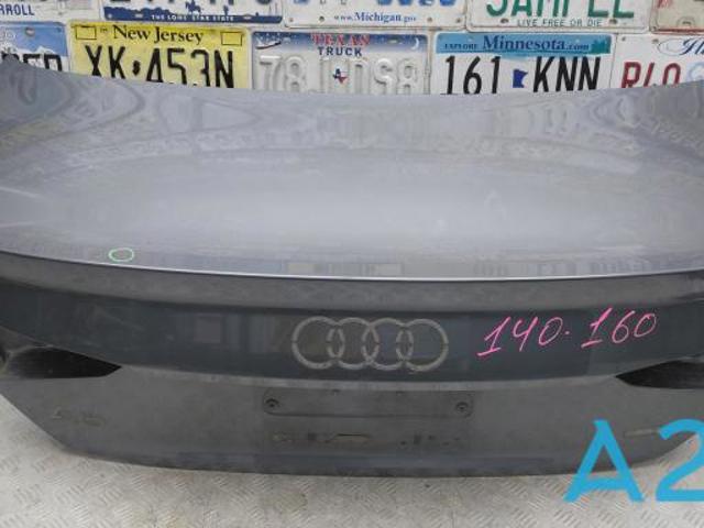 Кришка багажника кузова 8W6827025C VAG