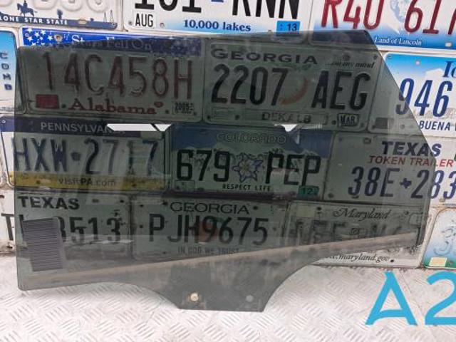 Скло задньої двері лівої 8W9845205B VAG