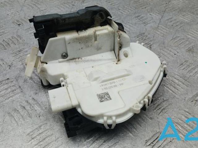 Замок передніх пасажирських дверей 8X1837016E VAG