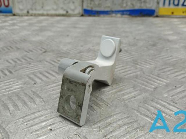 Петля задніх лівих дверей 8X4833407D VAG