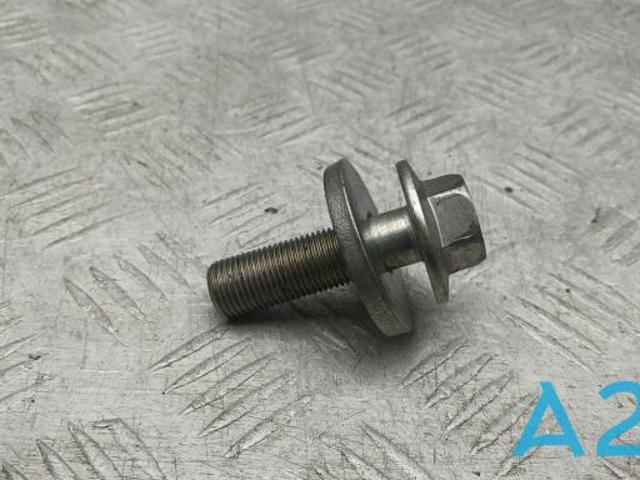 Болт колінвалу 9011916020 TOYOTA