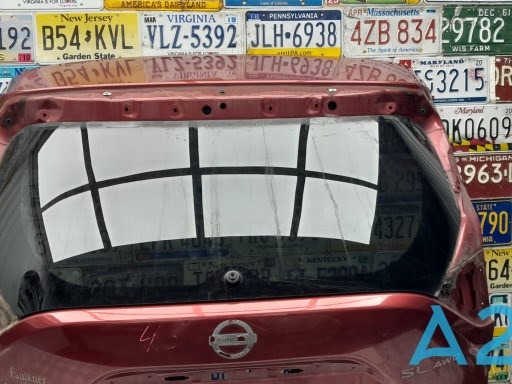 Скло заднє, 3/5-х двері (ляди) 903005AA0A NISSAN
