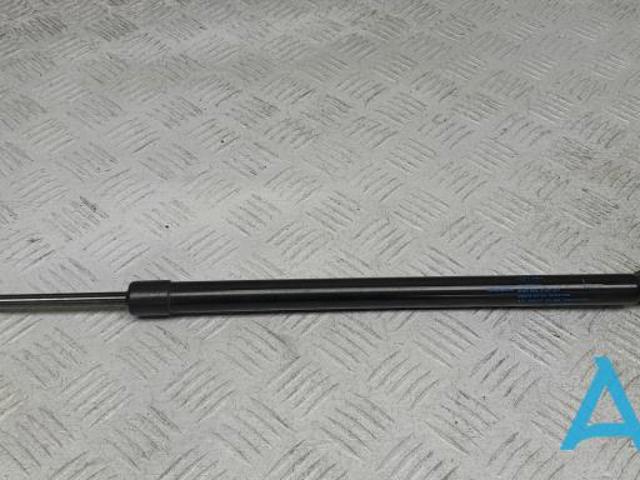 Стійка задніх дверей 904516RR0B NISSAN