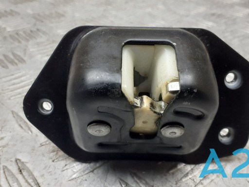 Центральний замок багажника Nissan Murano