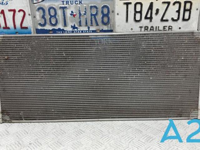 Конденсатор кондиціонера 921005NA0A NISSAN