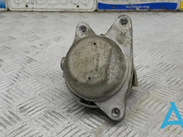 Ліва подушка двигуна 94637505740 PORSCHE