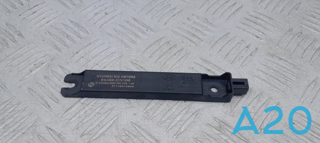 Підсилювач сигналу антени 95460CN100 HYUNDAI
