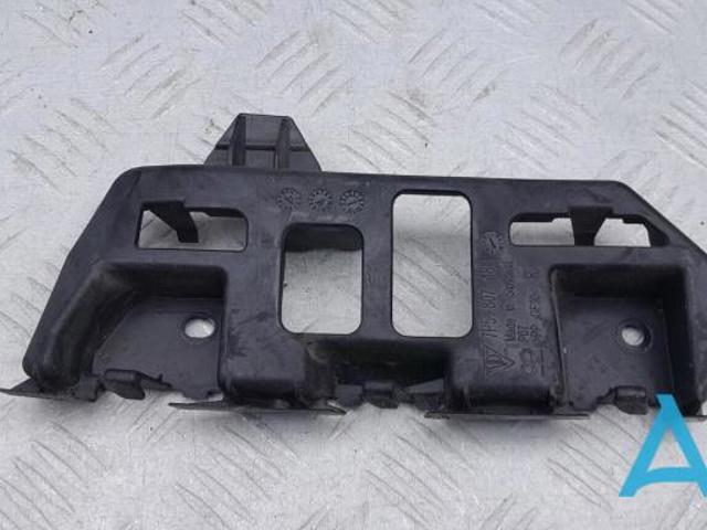 Направляюча заднього бампера, права 95850548400 PORSCHE