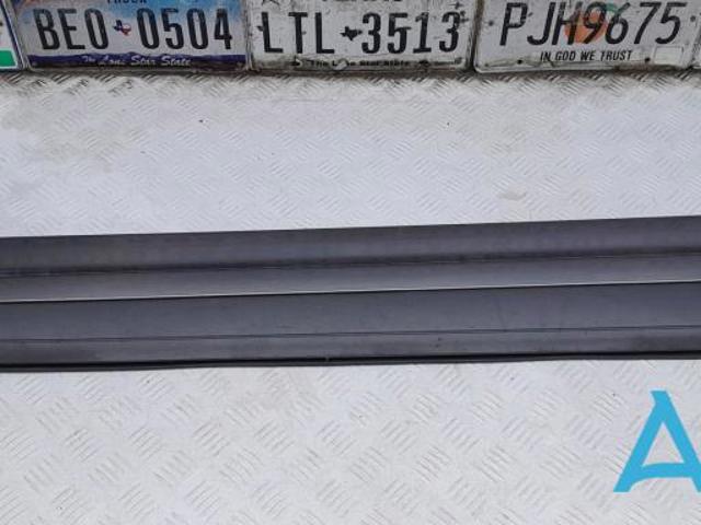 Молдинг передньої лівої двері, нижній 95855978704G2X PORSCHE