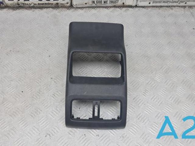 Декоративна накладка центральної консолі 969306RR1A NISSAN