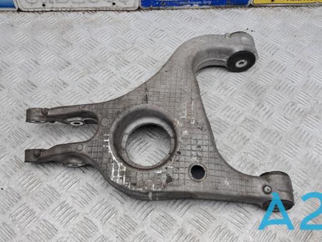Балансир задній нижній, правий 97033104203 PORSCHE