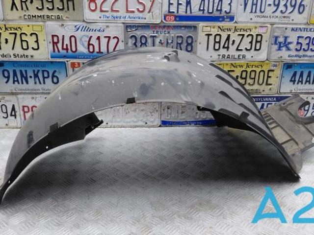 Підкрилок передній лівий 97050412501 PORSCHE