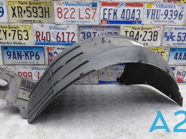Підкрилок передній лівий 97050412604 PORSCHE