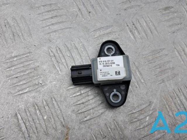 Датчик Ейрбег передній 97061822701 PORSCHE
