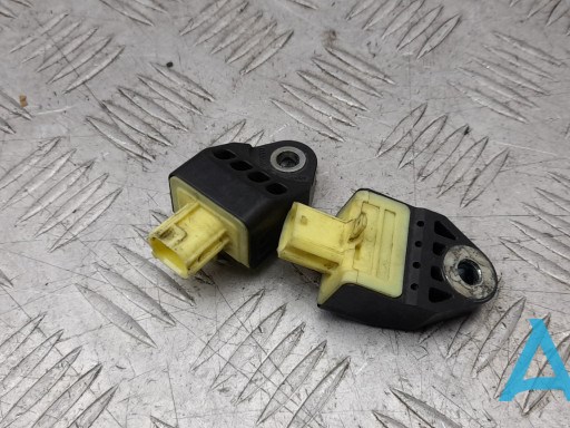 Датчик AIRBAG передній 98231SG000 SUBARU