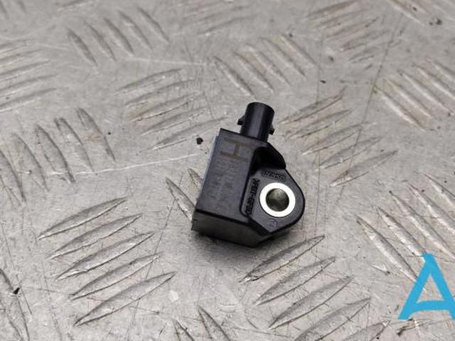Датчик AIRBAG передній 98237AN00A SUBARU