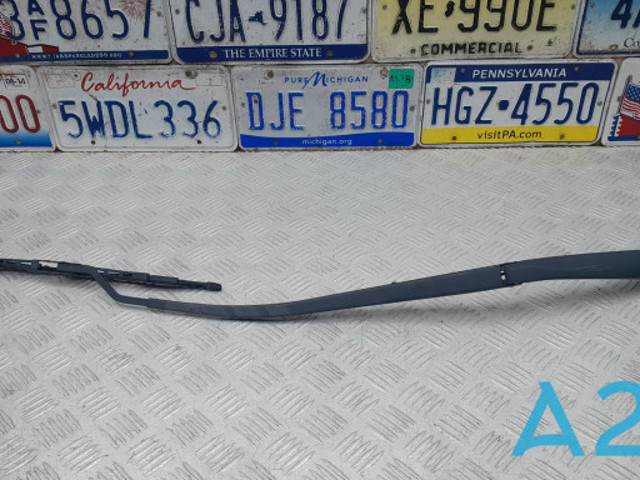 Важіль-поводок склоочисника лобового скла 98321D3000 HYUNDAI