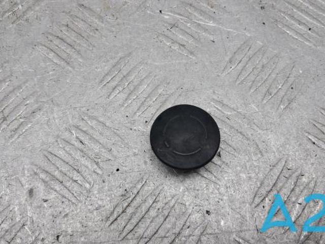 Заглушка гайки кріплення повідка переднього двірника 983902T000 HYUNDAI