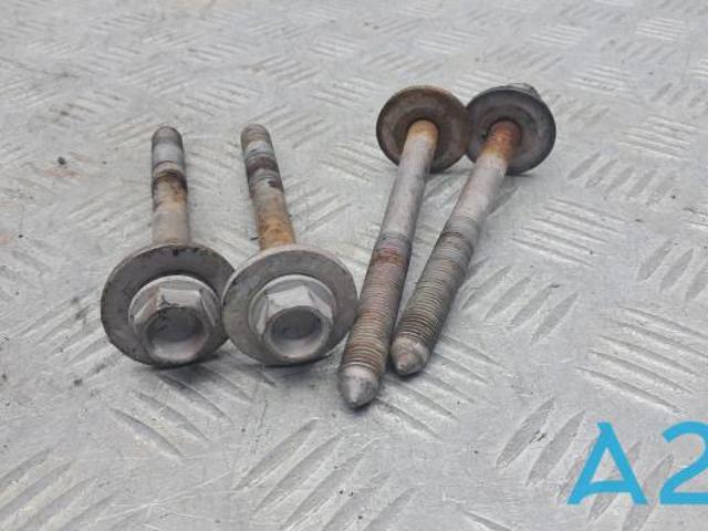 Болт кріплення передньої балки (підрамника) 9YA02123N MAZDA