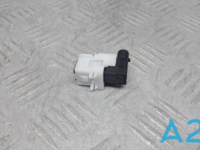 Лягушка стоп-сигналу A0005452812 MERCEDES