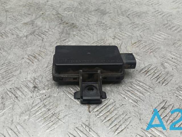 Блок системи контролю тиску в шинах A0009003704 MERCEDES